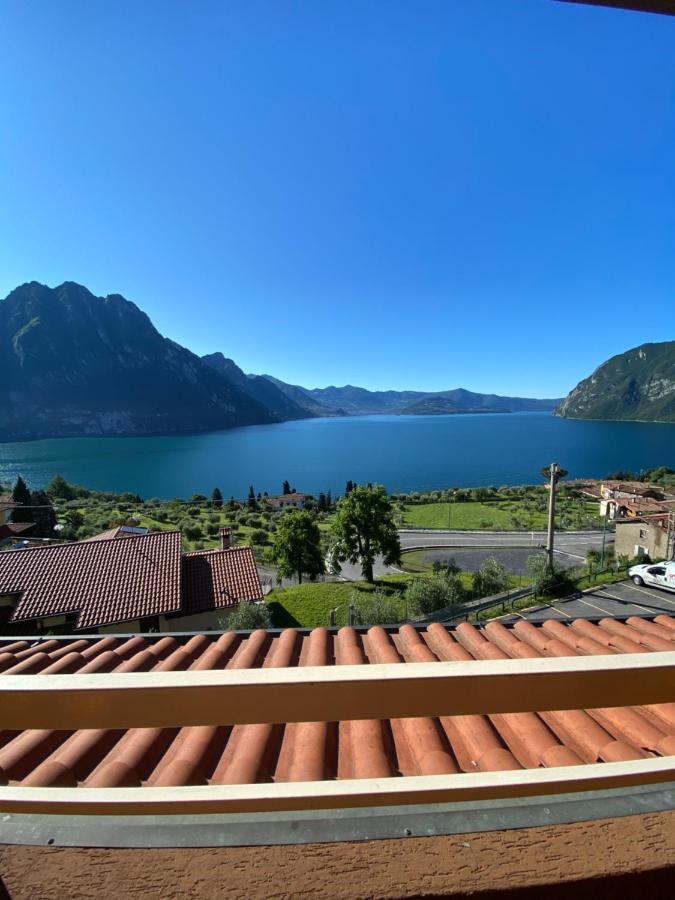 Happy Guest Apartments - Bella Vista Riva di Solto Ngoại thất bức ảnh